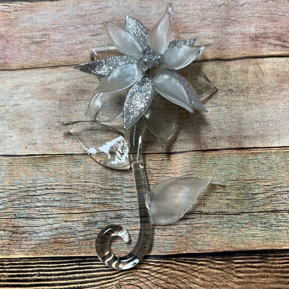 Blowen Glass Poinsettia Christmas Ornament 6” - Picture 7 of 10